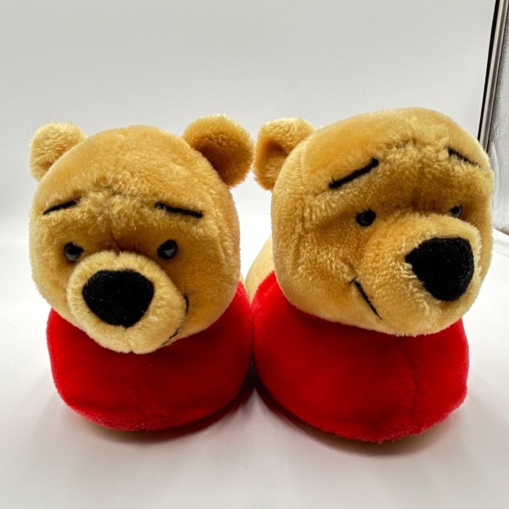 Disney Winnie the Pooh Plush Character Slippers Yellow Red Toddler Size 5-6